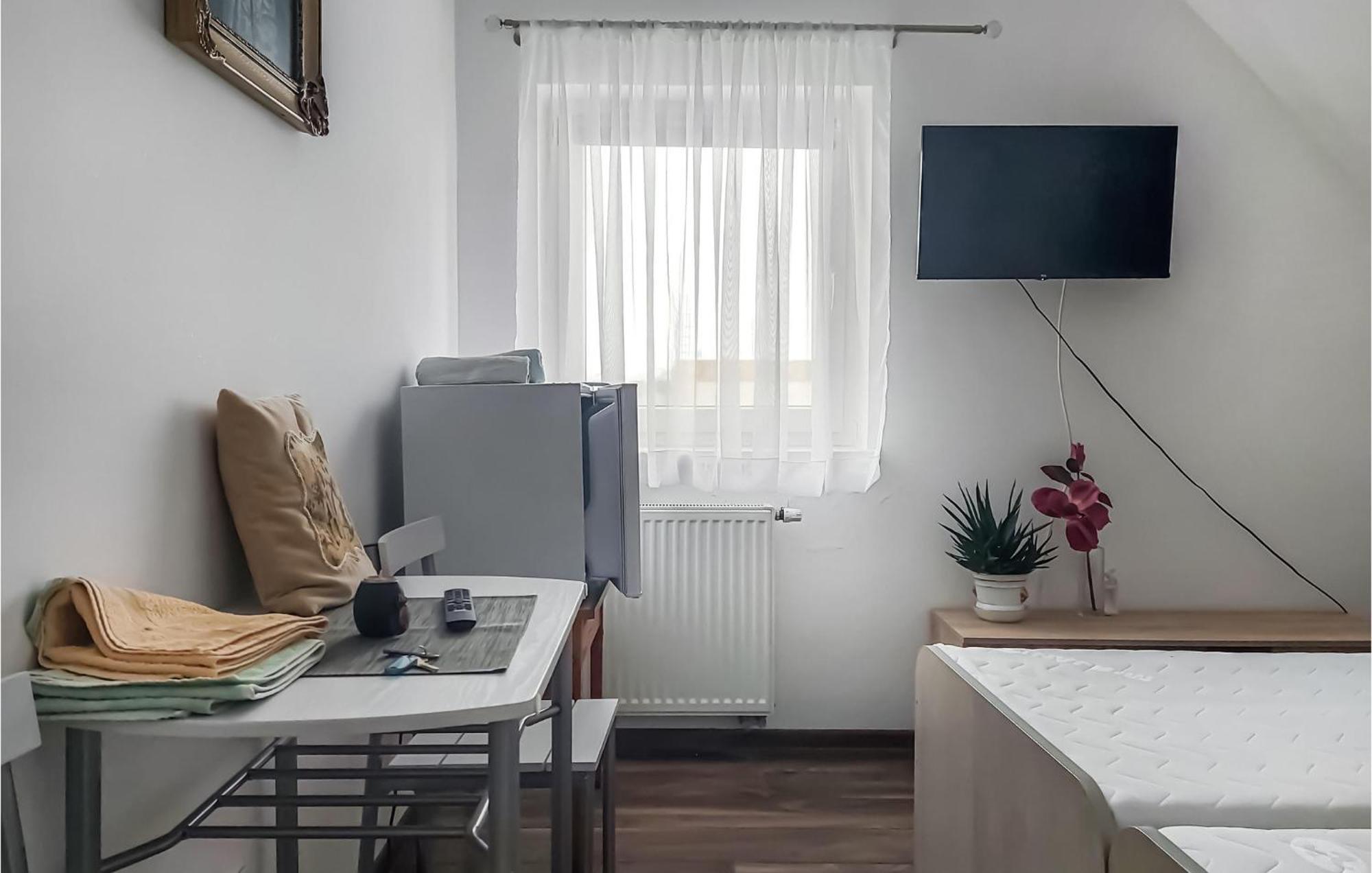 Beautiful Apartment In Moryn With Kitchen Экстерьер фото
